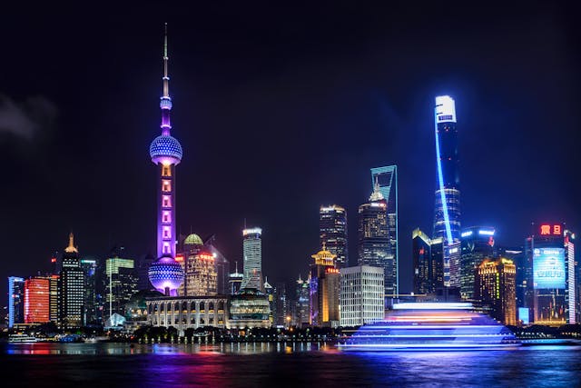Trump threatens on China ab additional tariff of 50 percent 